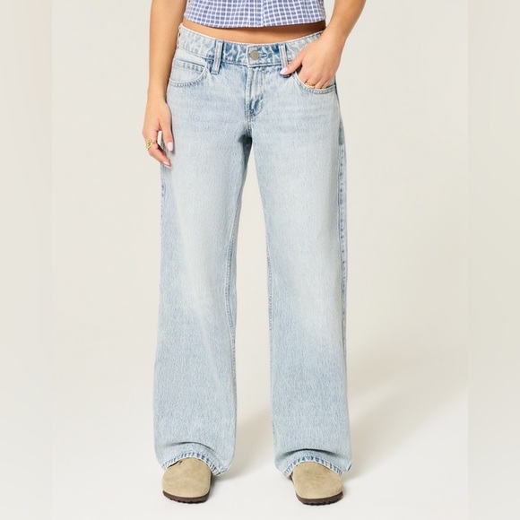 Hollister Low-Rise Baggy Jeans - Picture 6 of 8